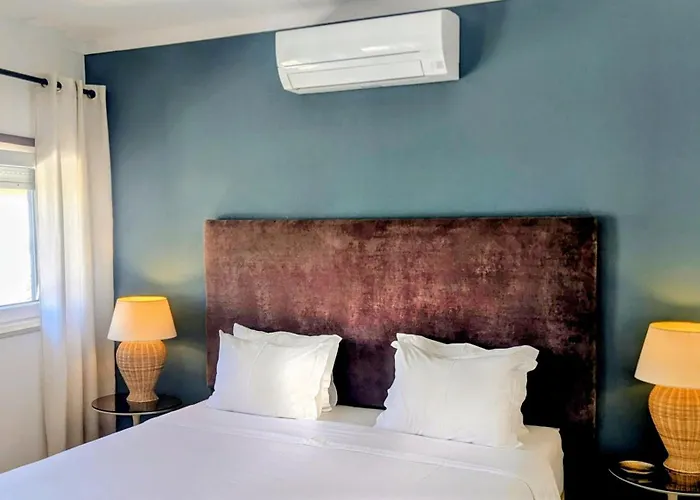 Infante 게스트하우스 3*